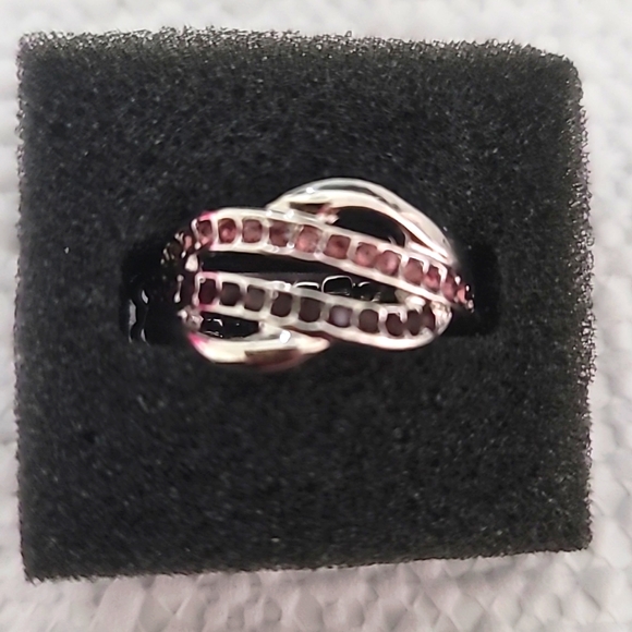 Paparazzi Daintly Dreamy Purple Stretchable Silvertone Ring OSFM - Picture 1 of 4